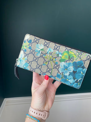 Gucci Blooms Blue zippy wallet