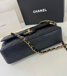 Chanel classic double flap medium caviar with GHW