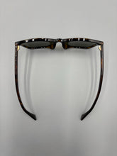 Load image into Gallery viewer, Gucci tortoise unisex sunglasses
