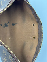 Load image into Gallery viewer, Louis Vuitton Eva Crossbody monogram with chain and strap