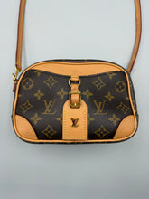Load image into Gallery viewer, Louis Vuitton Mini Deauville monogram crossbody