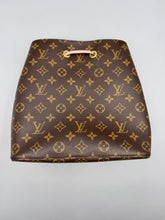 Load image into Gallery viewer, Louis Vuitton NeoNoe bucket bag with strap