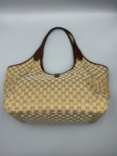 Load image into Gallery viewer, Gucci large Mercato GG print canvas tote