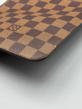 Load image into Gallery viewer, Louis Vuitton Neverfull MM ebene with pouch