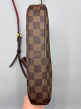 Load image into Gallery viewer, Louis Vuitton Besace South Bank ebene crossbody