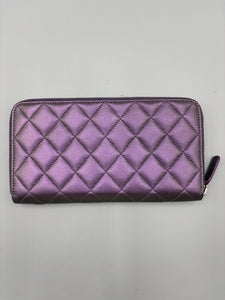 Chanel Irredescent zippy wallet purple