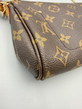 Load image into Gallery viewer, Louis Vuitton Favorite PM monogram crossbody with chain