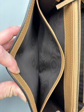 Load image into Gallery viewer, Gucci GG Marmont beige wallet on chain