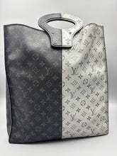 Load image into Gallery viewer, 🖤LIMITED EDITION🖤Louis Vuitton Split North South monogram tote
