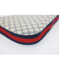 Load image into Gallery viewer, Gucci Medium Attache Shoulder bag / crossbody