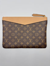 Load image into Gallery viewer, Louis Vuitton Daily Monogram pouch