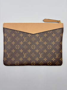 Louis Vuitton Daily Monogram pouch