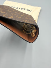 Load image into Gallery viewer, Louis Vuitton Medium Ring Agenda monogram