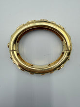 Load image into Gallery viewer, Louis Vuitton bangle gold - size small