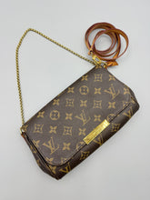 Load image into Gallery viewer, Louis Vuitton Favorite PM monogram crossbody with chain
