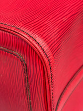 Load image into Gallery viewer, Louis Vuitton Speedy 40 red epi