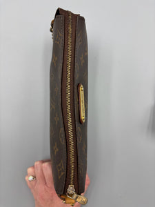 Louis Vuitton Eva Crossbody monogram with chain and strap
