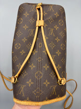 Load image into Gallery viewer, Louis Vuitton Neverfull MM monogram