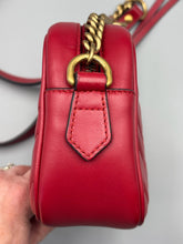 Load image into Gallery viewer, Gucci Camera mini marmont crossbody bag