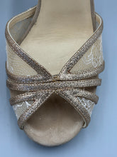 Load image into Gallery viewer, Jimmy Choo Laced Pattern heels - size 37