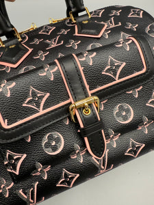 Louis Vuitton Speedy 25 Fall for You Banouliere black monogram with strap