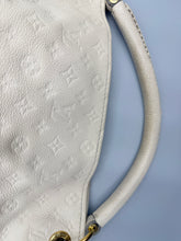 Load image into Gallery viewer, Louis Vuitton Artsy MM empreinte monogram