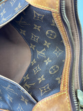 Load image into Gallery viewer, Louis Vuitton Odeon PM monogram crossbody