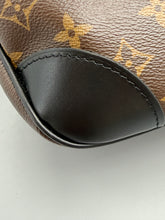 Load image into Gallery viewer, Louis Vuitton Boulogne Monogram/black with chain and crossbody strap