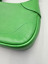 Load image into Gallery viewer, Gucci Small Aphrodite shoulder bag with chain and strap