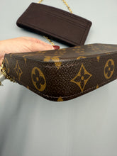 Load image into Gallery viewer, Louis Vuitton Felicie monogram crossbody