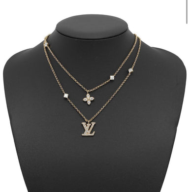 Louis Vuitton lady LV necklace