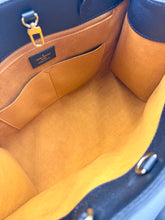 Load image into Gallery viewer, Louis Vuitton On The Go MM black empreinte tote
