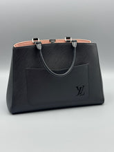 Load image into Gallery viewer, Louis Vuitton Marelle mm tote with strap