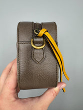 Load image into Gallery viewer, Gucci Supreme Neo GG print camera bag