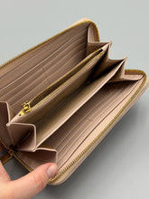 Load image into Gallery viewer, Dolce and Gabbana Devotion pink wallet zippy