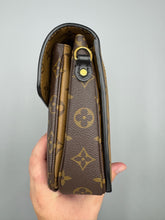 Load image into Gallery viewer, Louis Vuitton Reverse Pochette Metis Monogram with strap