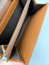 Load image into Gallery viewer, Gucci brown Marmont GG wallet on chain