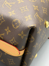 Load image into Gallery viewer, Louis Vuitton Carryall MM monogram with pouch
