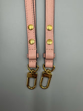 Load image into Gallery viewer, Louis Vuitton NeoNoe bucket bag with strap