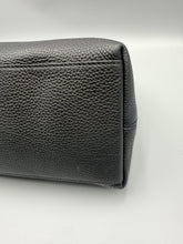 Load image into Gallery viewer, Gucci Black Shoulder on Chain Soho bag Medium
