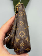 Load image into Gallery viewer, Louis Vuitton Multi Pochette khaki monogram with strap