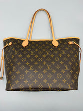 Load image into Gallery viewer, Louis Vuitton Neverfull MM monogram