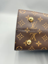 Load image into Gallery viewer, Louis Vuitton Tuileries monogram tote with strap