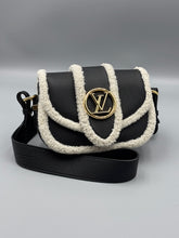 Load image into Gallery viewer, Louis Vuitton shearling pont neuf crossbody