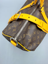 Load image into Gallery viewer, Louis Vuitton Keepall 50 Bandouliere Safran monogram with strap