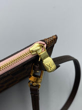 Load image into Gallery viewer, Louis Vuitton Neverfull ebene pouch with rose ballerine