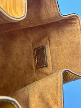 Load image into Gallery viewer, Louis Vuitton Sac Twist marigold epi with pouch and strap