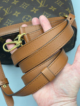 Load image into Gallery viewer, Reverse monogram Louis Vuitton dauphine backpack