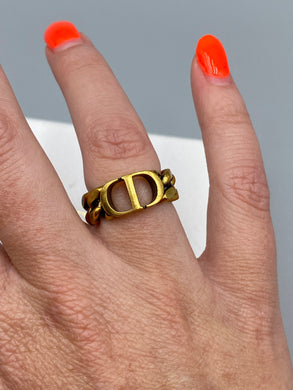 DIOR GOLD CD RING - size 6.25