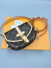 Load image into Gallery viewer, Louis Vuitton Saumur BB monogram